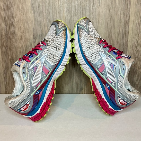 Brooks Shoes - Brooks Ravenna 6 women’s running walking shoes 7.5B
